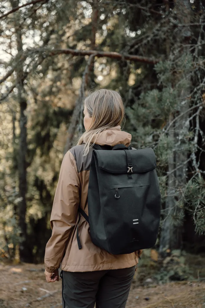 Nordic Drift Trail RCS wasserdichter Daypack 30L, schwarz – Bild 8