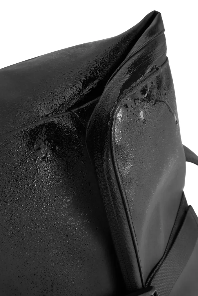 Urban wasserabweisender Flap-Top Rucksack, schwarz – Bild 22