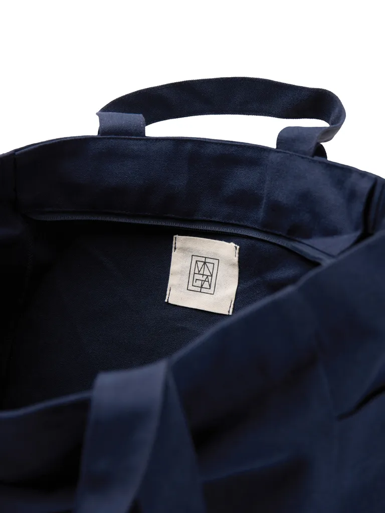VINGA Hilo AWARE™ Tasche mit Reißverschluss aus rec. Canvas, navy blau – Bild 3