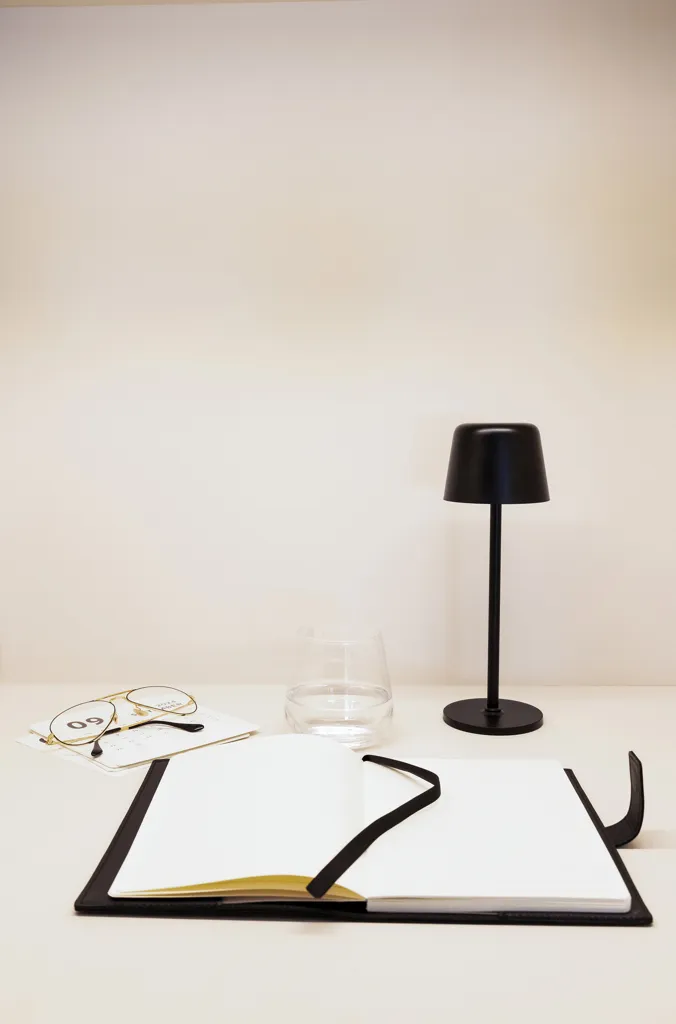 Zenic USB Tischleuchte aus RCS recyceltem Kunststoff, schwarz – Bild 9