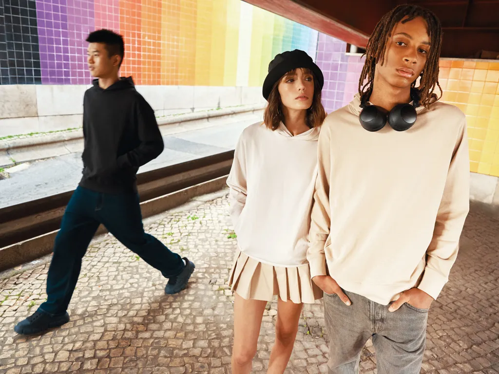 IQONIQ Yengo Hoodie mit Seitentaschen aus rec. Baumwolle, schwarz – Bild 9