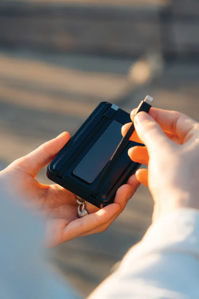 Urban Vitamin Delano 5-in-1 10.000mAh 20W PD magn. Powerbank, schwarz – Bild 16