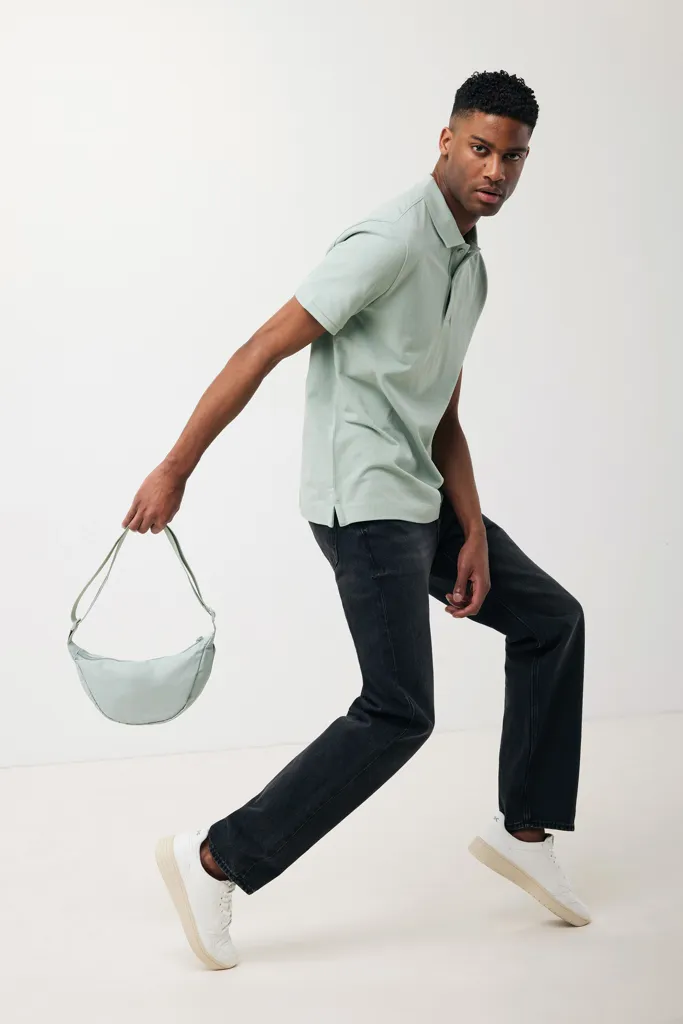 Crescent AWARE™ RPET Half-Moon Sling Tasche, Iceberg green – Bild 6
