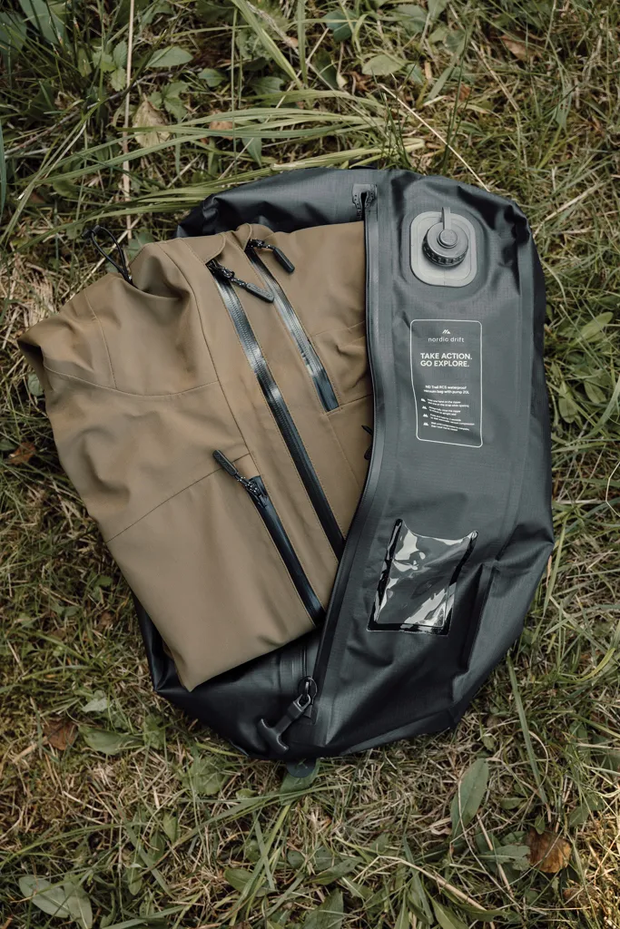 Nordic Drift Trail RCS IPX 8 Vakuumbeutel mit Pumpe, 20L, schwarz – Bild 6