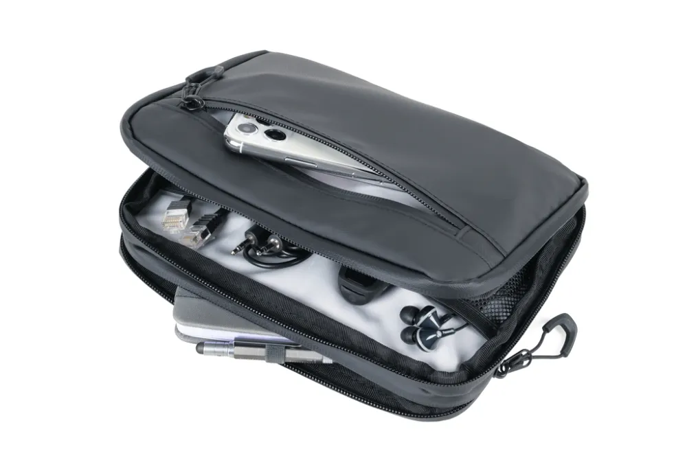 Kabeltasche TROIKA BLACK TECH POUCH 2, schwarz – Bild 3