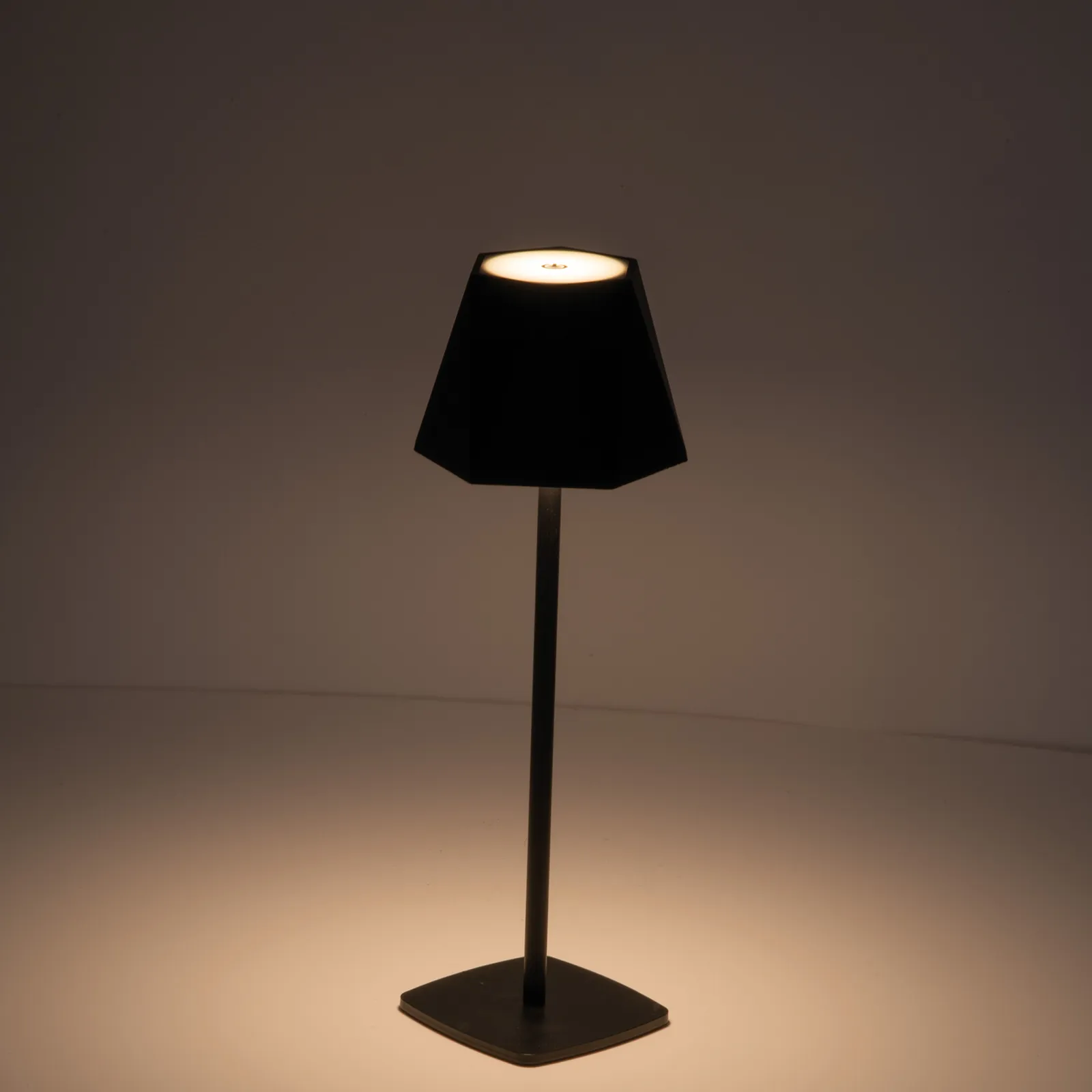 Tischlampe Blackburn, schwarz – Bild 3