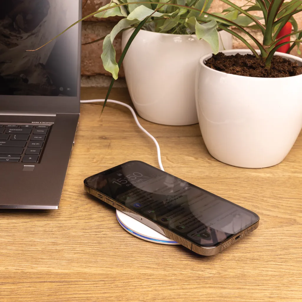 15W-Wireless-Fast-Charger aus recyceltem RCS-Kunststoff, weiß – Bild 3