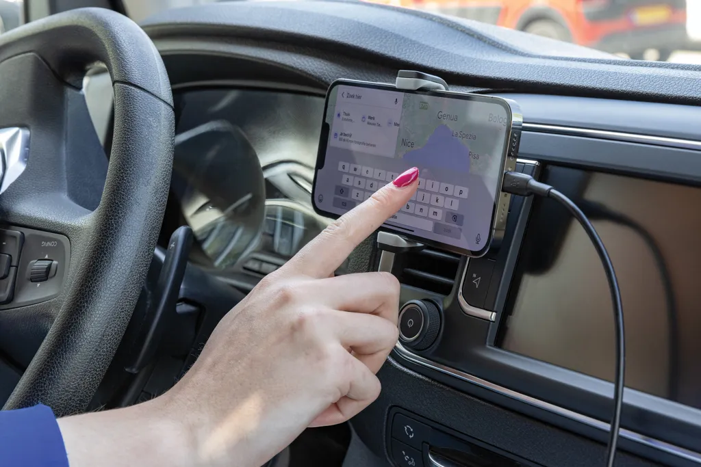 Acar 360° Auto-Handyhalterung aus RCS recyceltem Kunststoff, schwarz – Bild 3