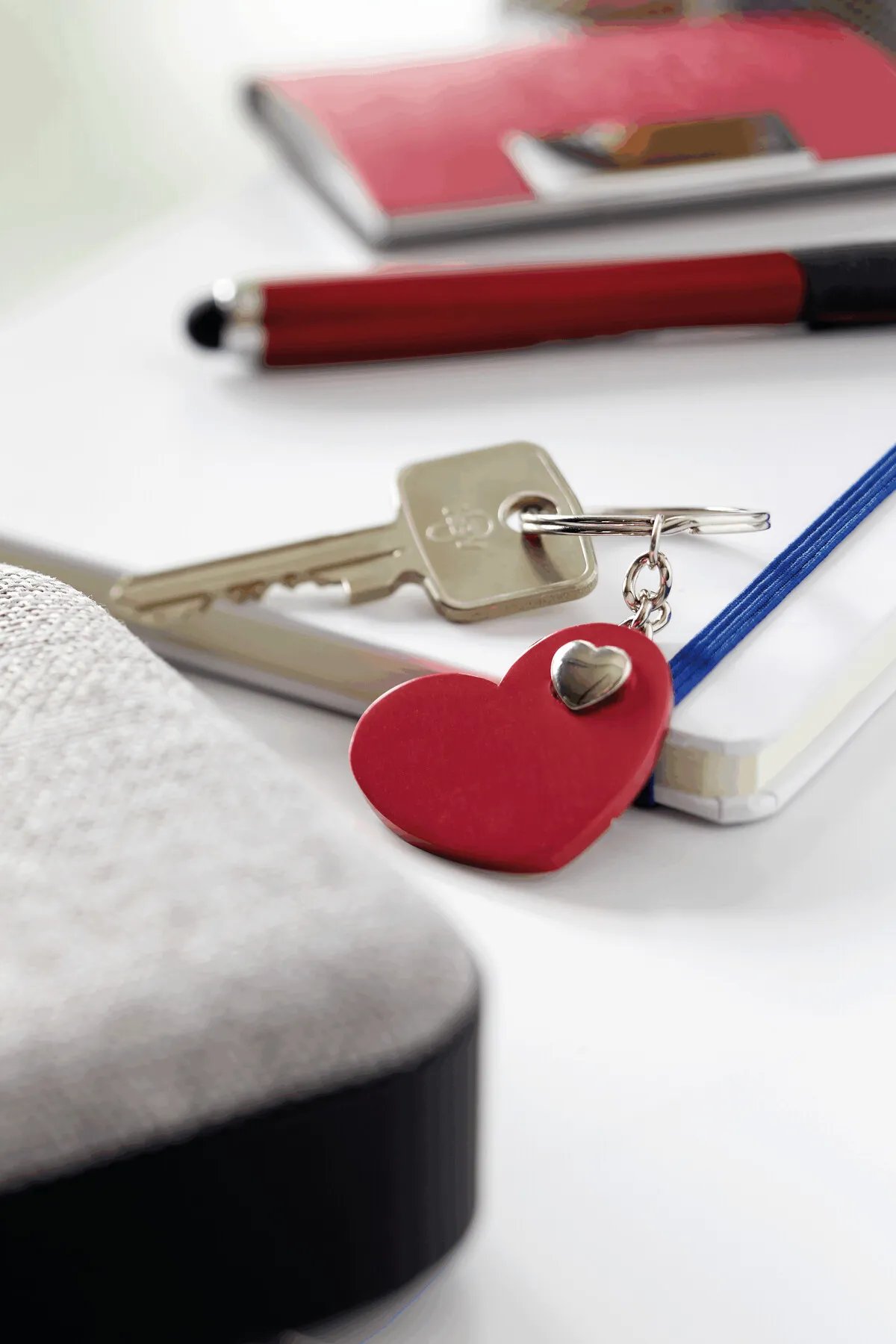 HEART-IN-HEART - Schlüsselanhänger rot, silber, rot, silber – Bild 6