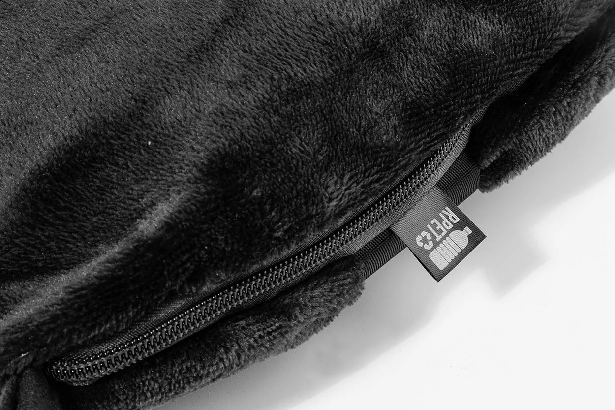 2in1 Reisedecke und -kissen Napwrap, schwarz – Bild 6