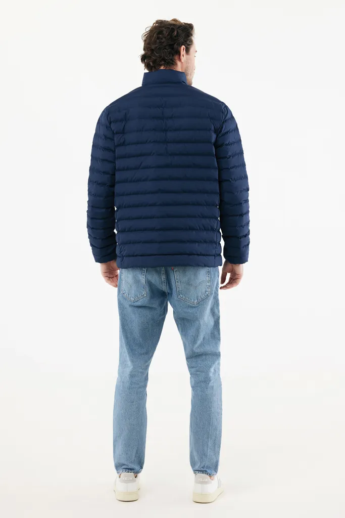 IQONIQ Maiko Herren Steppjacke aus recyceltem Polyester, navy blau – Bild 7