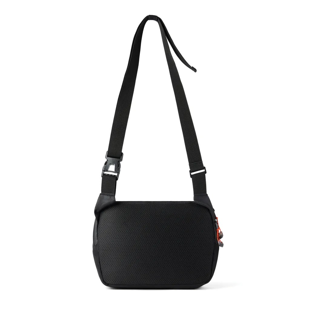 Nordic Drift Trail RCS Crossbody-Bag 4L, schwarz – Bild 2