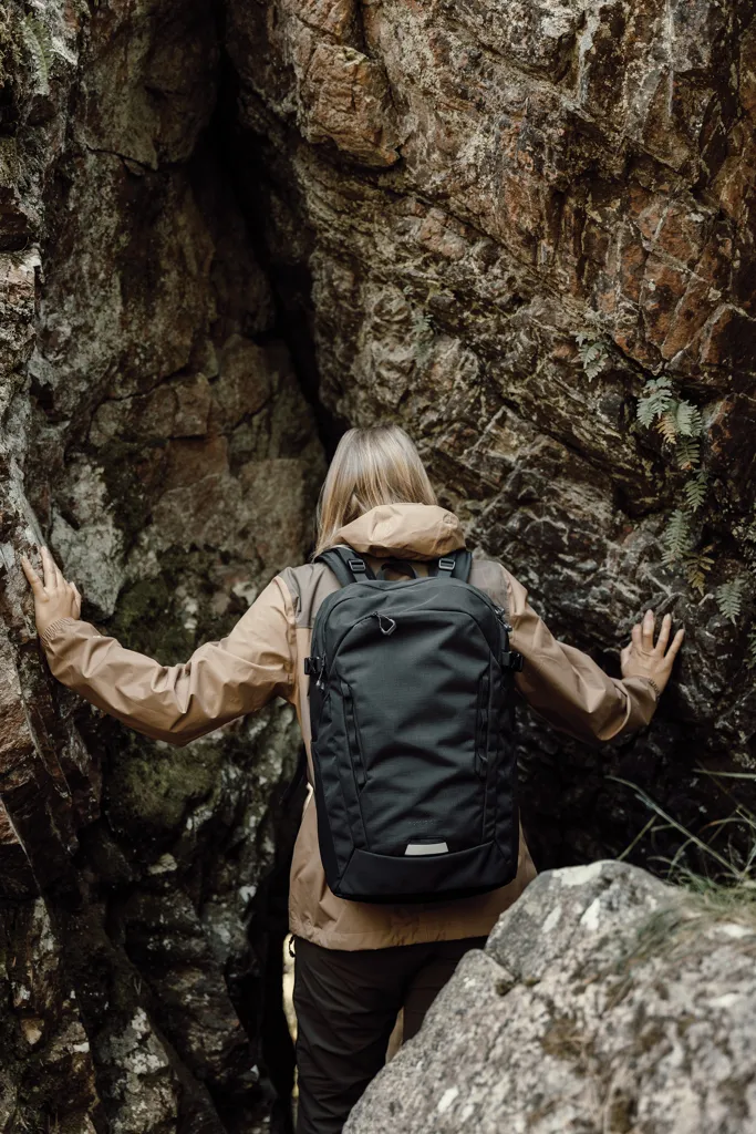 Nordic Drift Trail RCS Daypack Summit 25L, schwarz – Bild 7