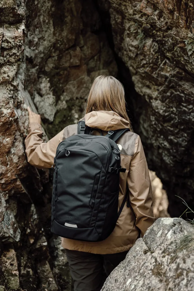 Nordic Drift Trail RCS Daypack Summit 25L, schwarz – Bild 9