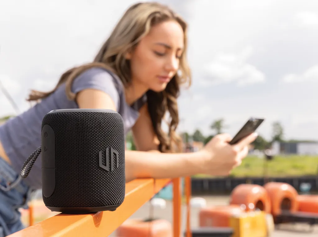 Urban Vitamin Palmdale 16W IPX 7 Speaker aus RCS rPlastik, schwarz – Bild 7
