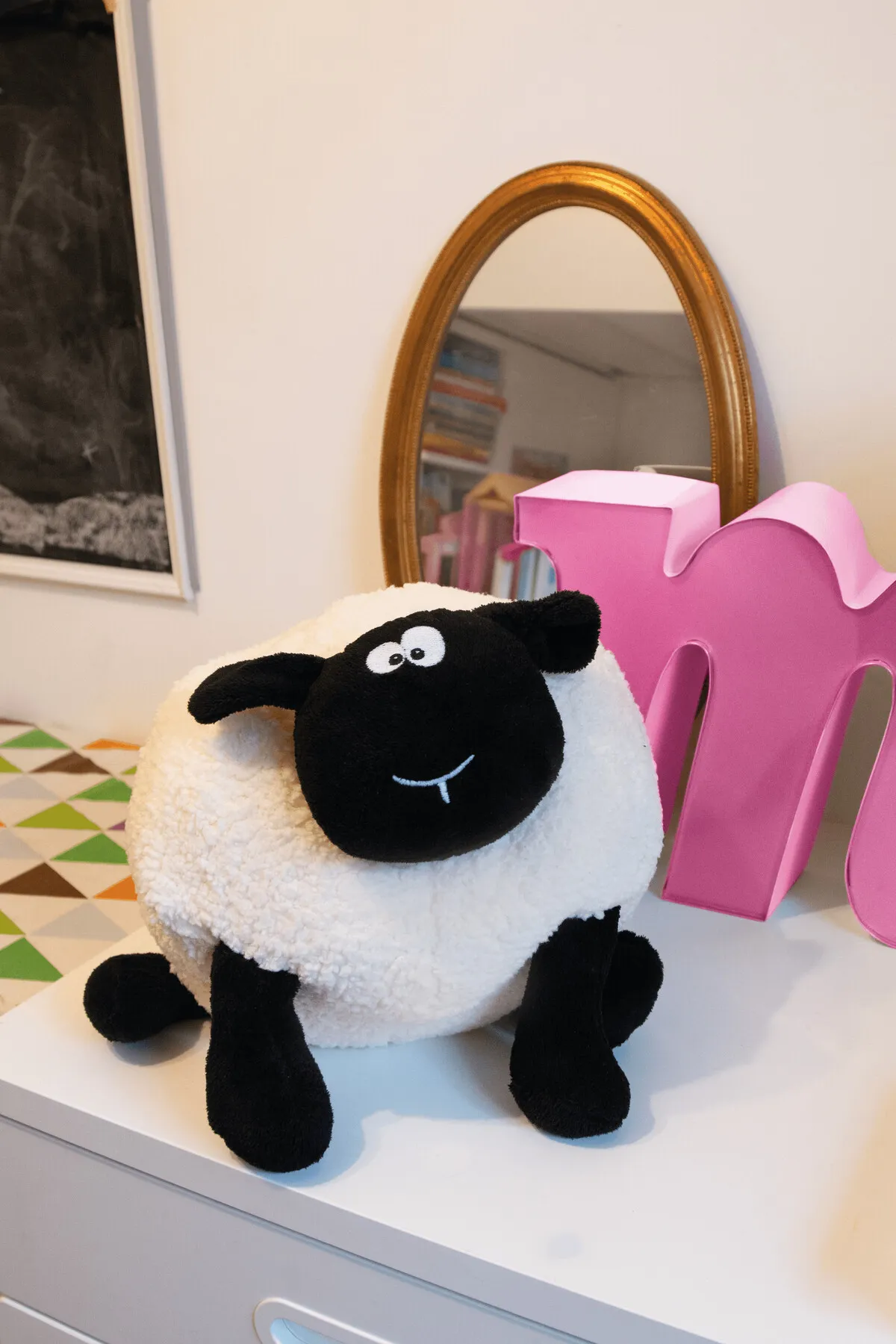 SAMIRA - Großes Plüsch-Schaf schwarz, weiß, schwarz, weiß – Bild 7