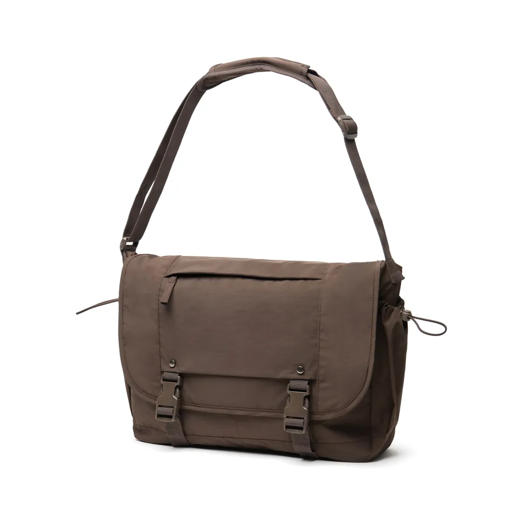 KENTO URBAN 15,6" Messenger aus RCS recyceltem Nylon, braun – Bild 3