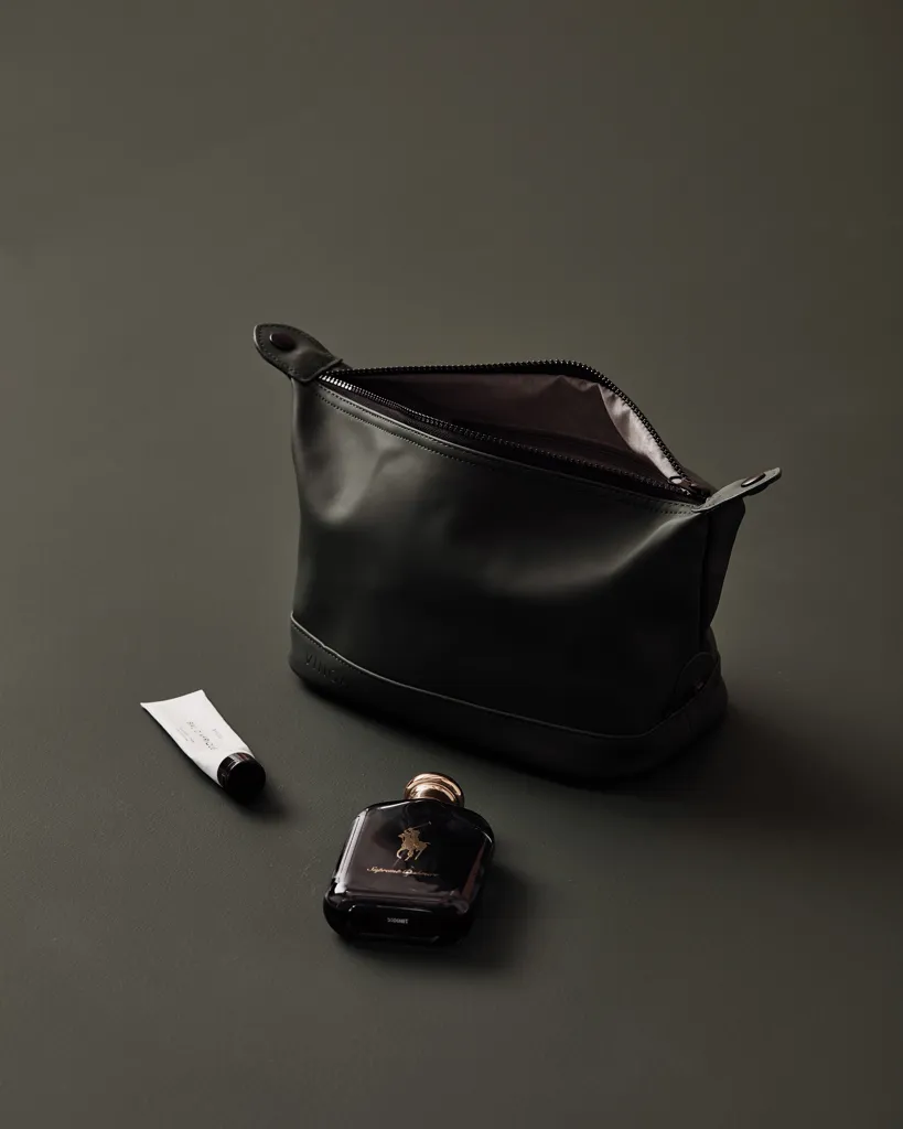 VINGA Baltimore RCS Kosmetiktasche, grün – Bild 8