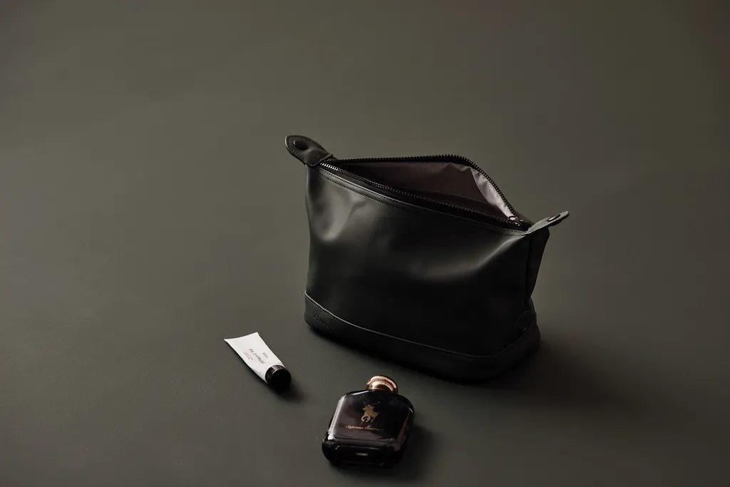 VINGA Baltimore RCS Kosmetiktasche, grün – Bild 7