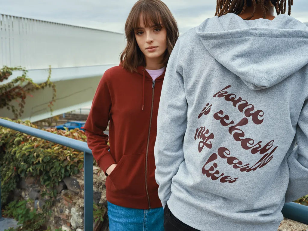 IQONIQ Abisko Zip-Kapuzenpullover aus recycelter Baumwolle, burgunderrot – Bild 9