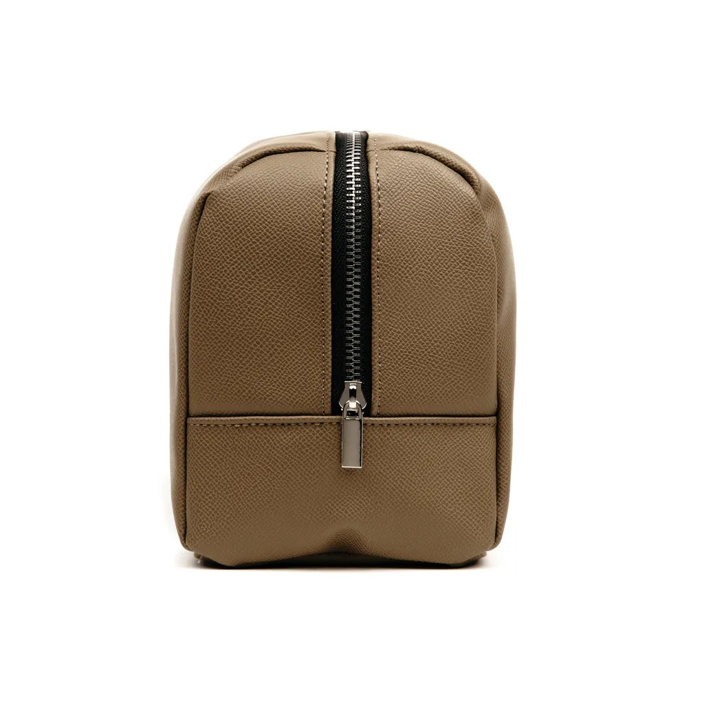 VINGA Bermond Kulturtasche aus RCS recyceltem PU, braun – Bild 4