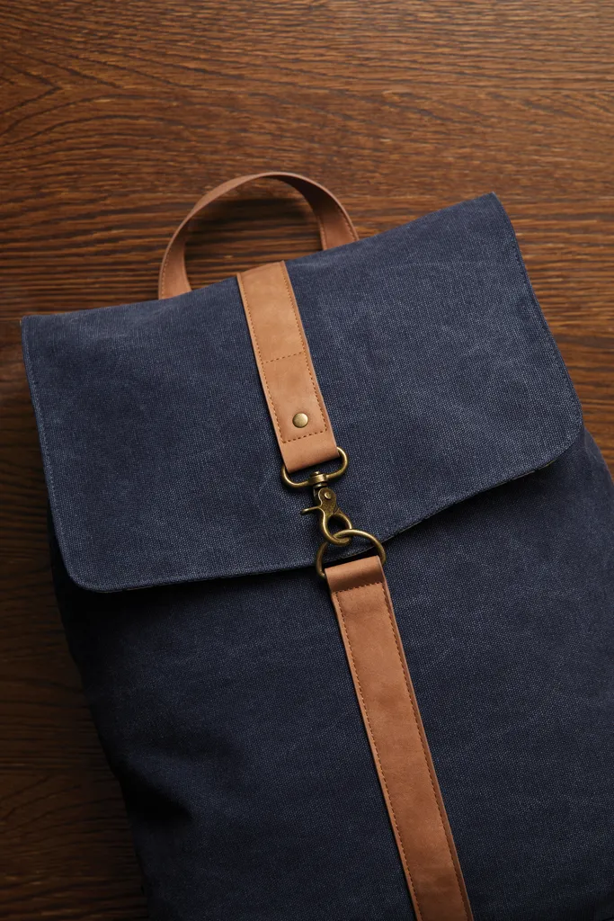 VINGA Bosler Rucksack aus GRS recyceltem Canvas, navy blau – Bild 6