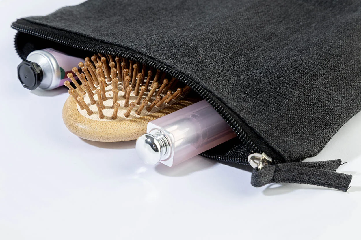 Kosmetiktasche Cospex aus recycelter Baumwolle, schwarz – Bild 3