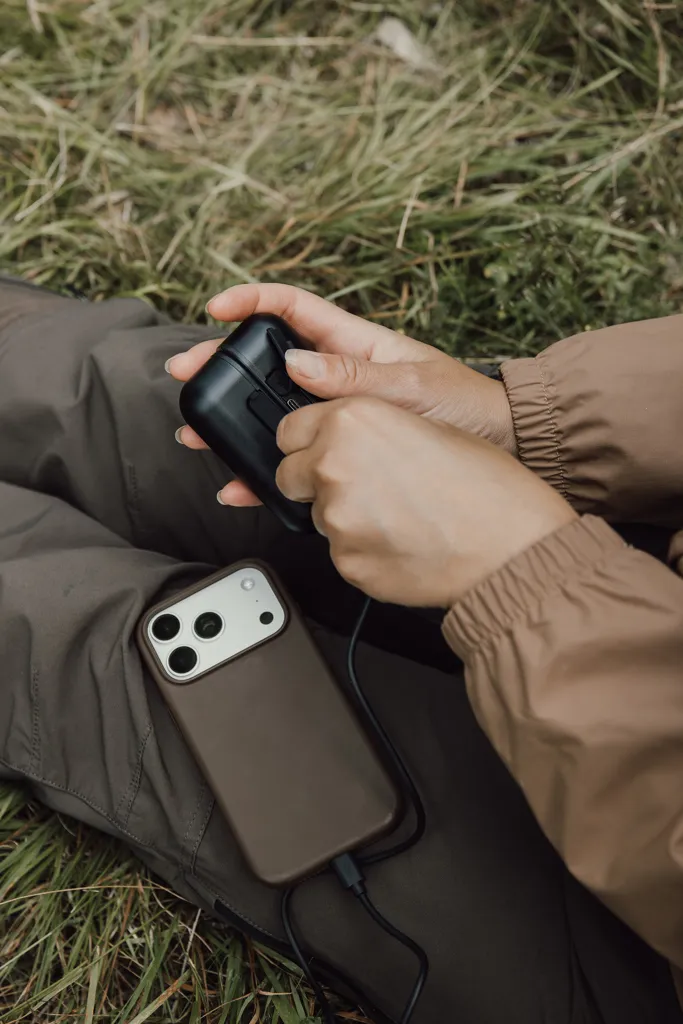 Nordic Drift Everest Dual-Handwärmer mit 6.000-mAh-Powerbank, schwarz – Bild 8