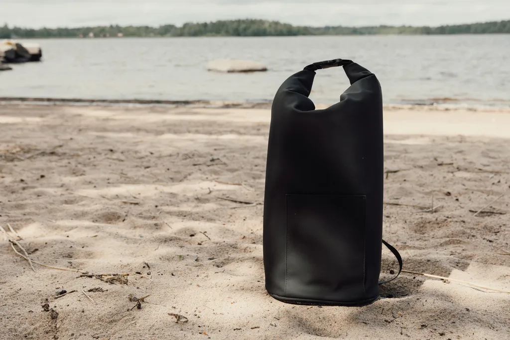 VINGA Baltimore RCS Roll-Top Kühltasche, schwarz – Bild 5