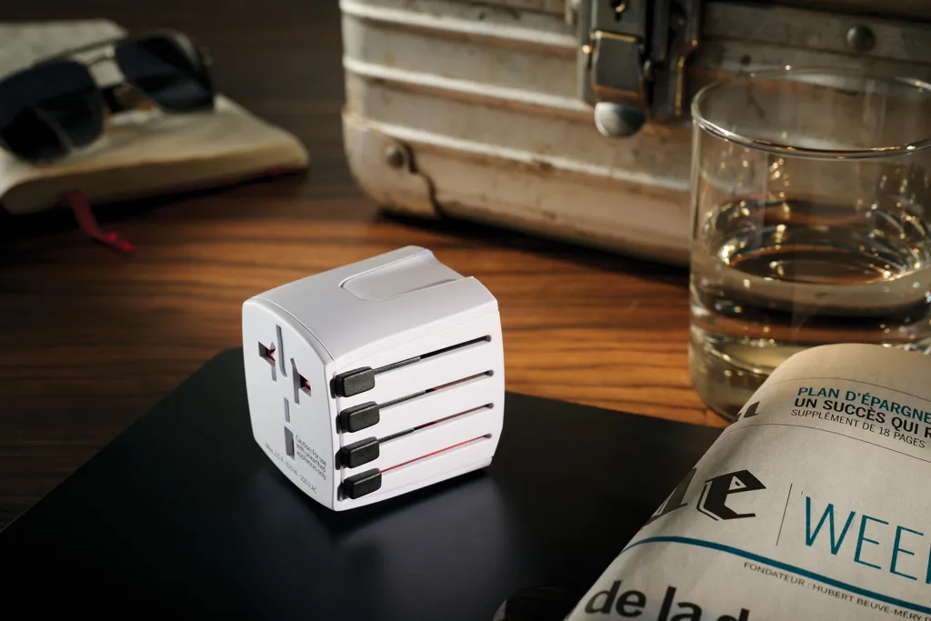 SKROSS World Travel Adapter MUV Micro, weiß – Bild 4