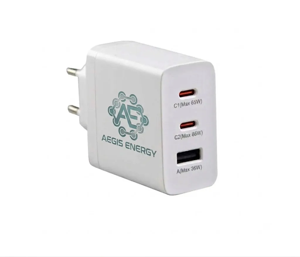 GRUNDIG USB-C-Ladegerät mit 3 Anschlüssen GaN 65W