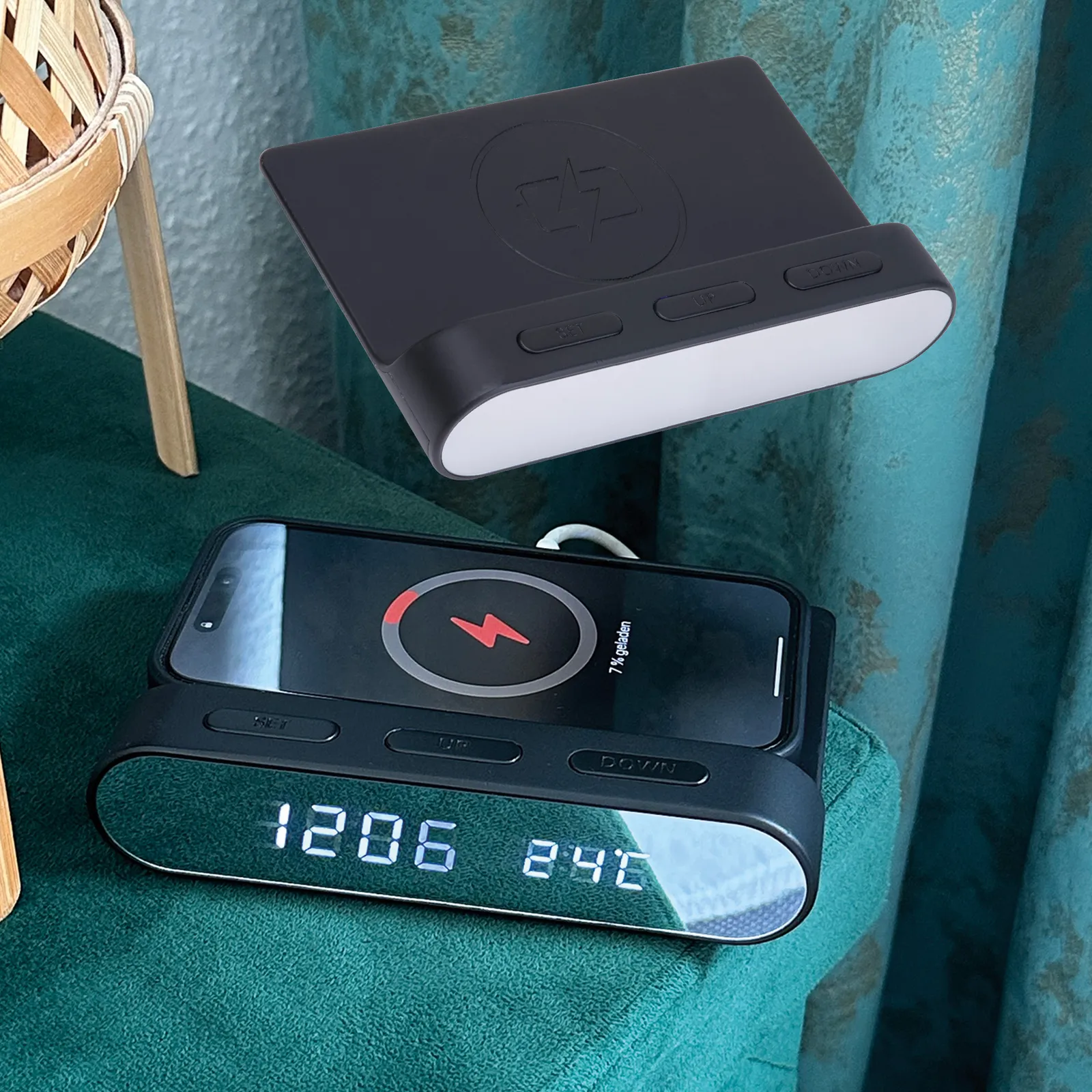 Wecker und Wireless charger Adelaine