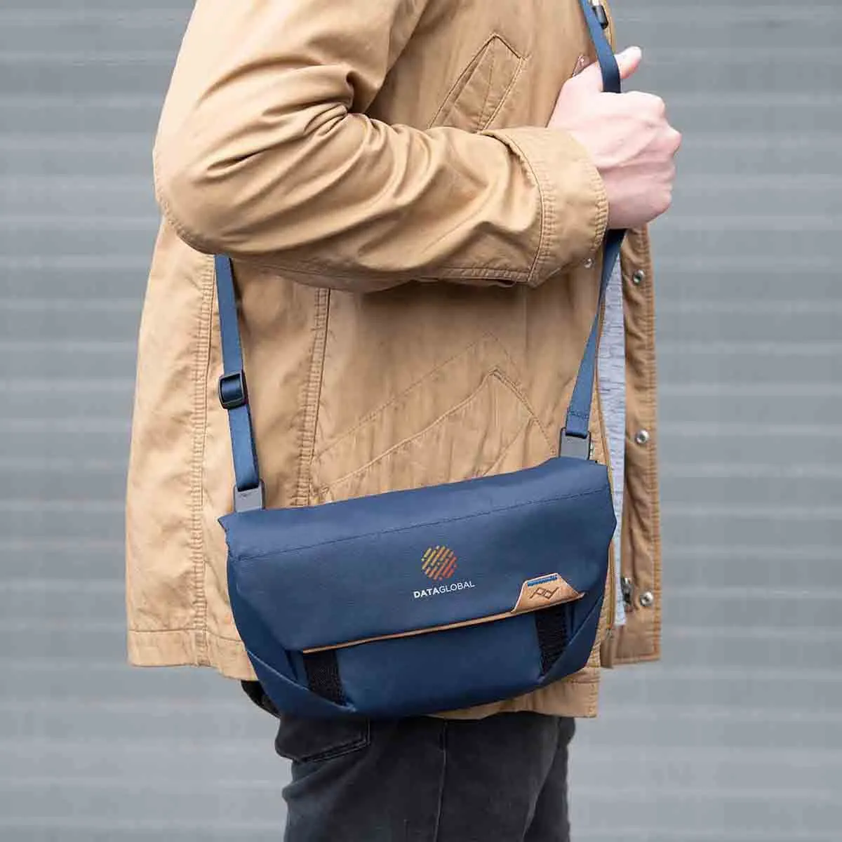 Peak Design Field Tasche, Mitternacht – Bild 4