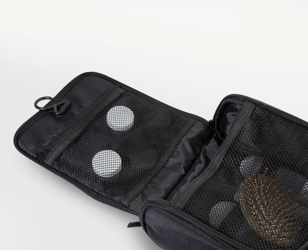 RPET Kosmetiktasche zum Hängen Susity, schwarz – Bild 4