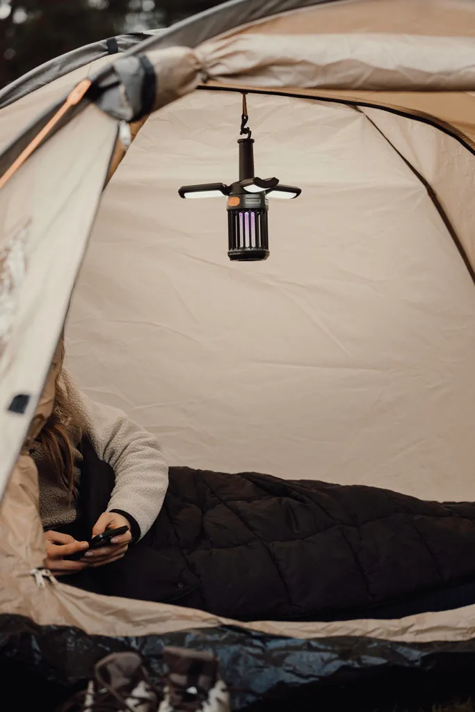 Nordic Drift Titan tragbare Campinglampe mit Mückenschutz, schwarz – Bild 6
