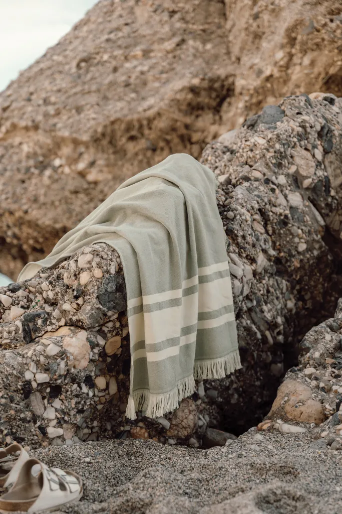 VINGA Tolo Hamam-Frottierhandtuch, grün – Bild 6