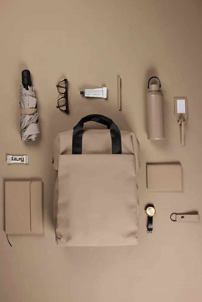 VINGA Baltimore RCS Tote Rucksack, greige – Bild 7