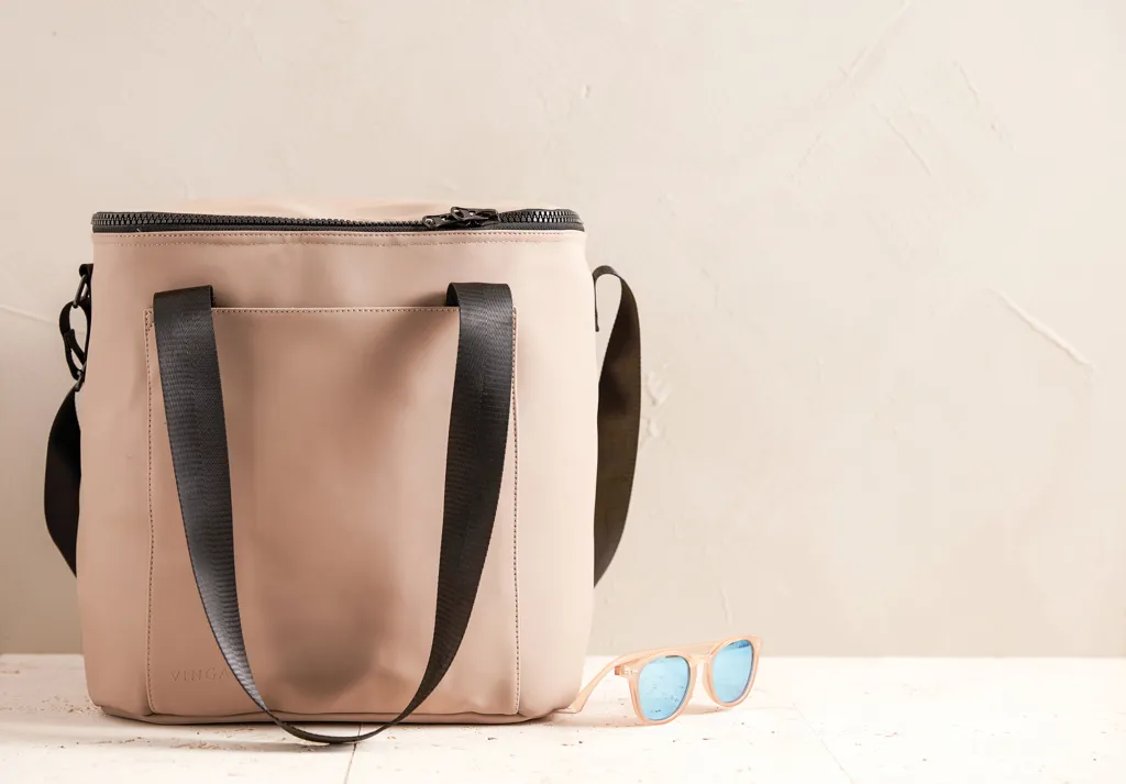 VINGA Baltimore Kühltasche, greige – Bild 6