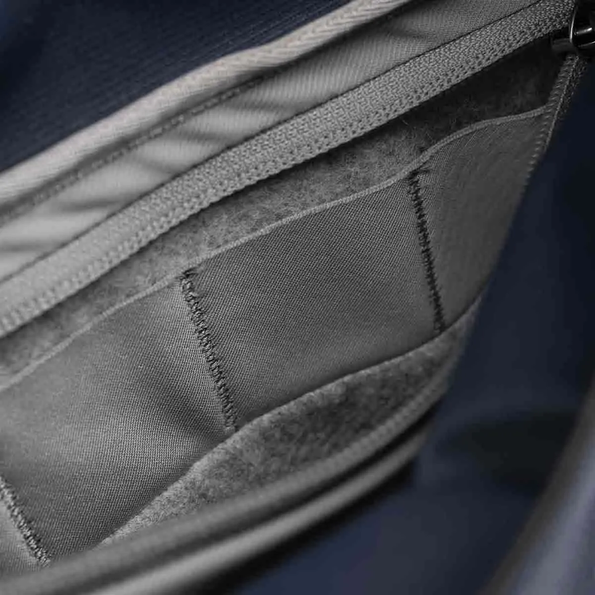 Peak Design Field Tasche, Mitternacht – Bild 2
