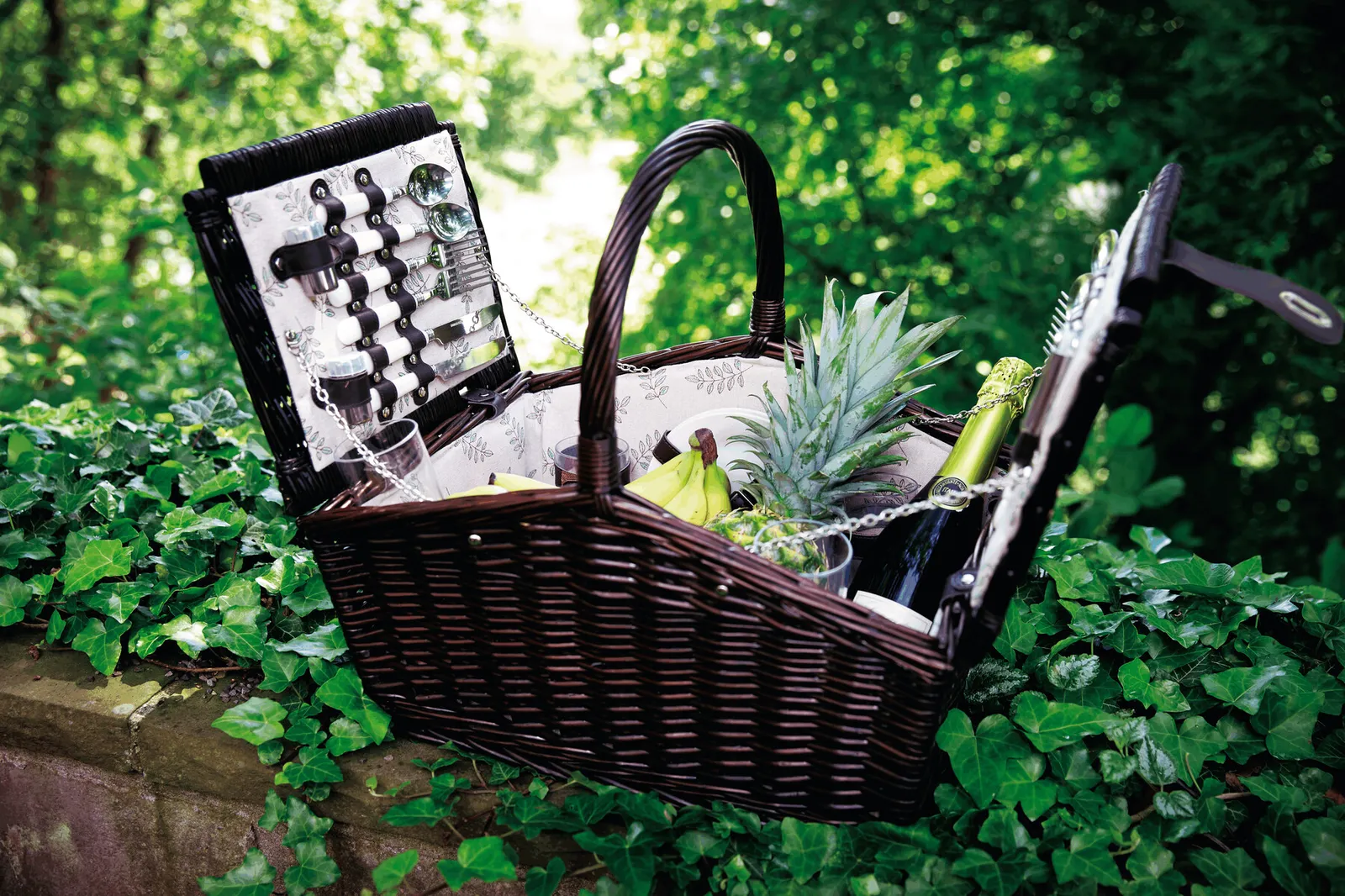 RICHMOND PARK - Weiden-Picknickkorb für 4 Personen dunkelbraun, dunkelbraun – Bild 12