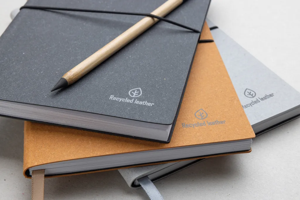 A5 Notizbuch aus GRS recyceltem Leder, Hellgrau – Bild 9