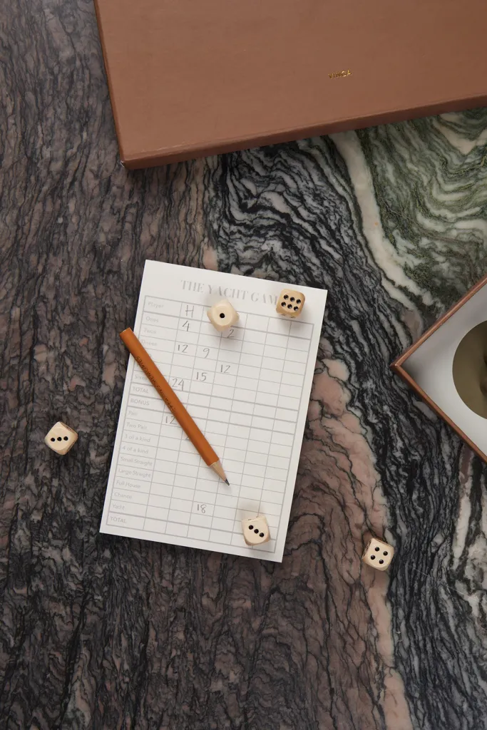 VINGA Coffee-Table Spielesammlung, braun – Bild 9