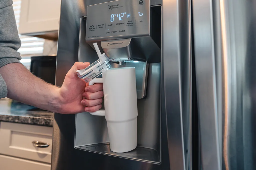 Tana Becher aus RCS recyceltem Kunststoff mit Griff 750ml, weiß – Bild 3