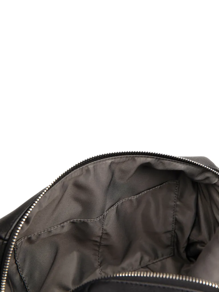 VINGA Bermond Kulturtasche aus RCS recyceltem PU, schwarz – Bild 7