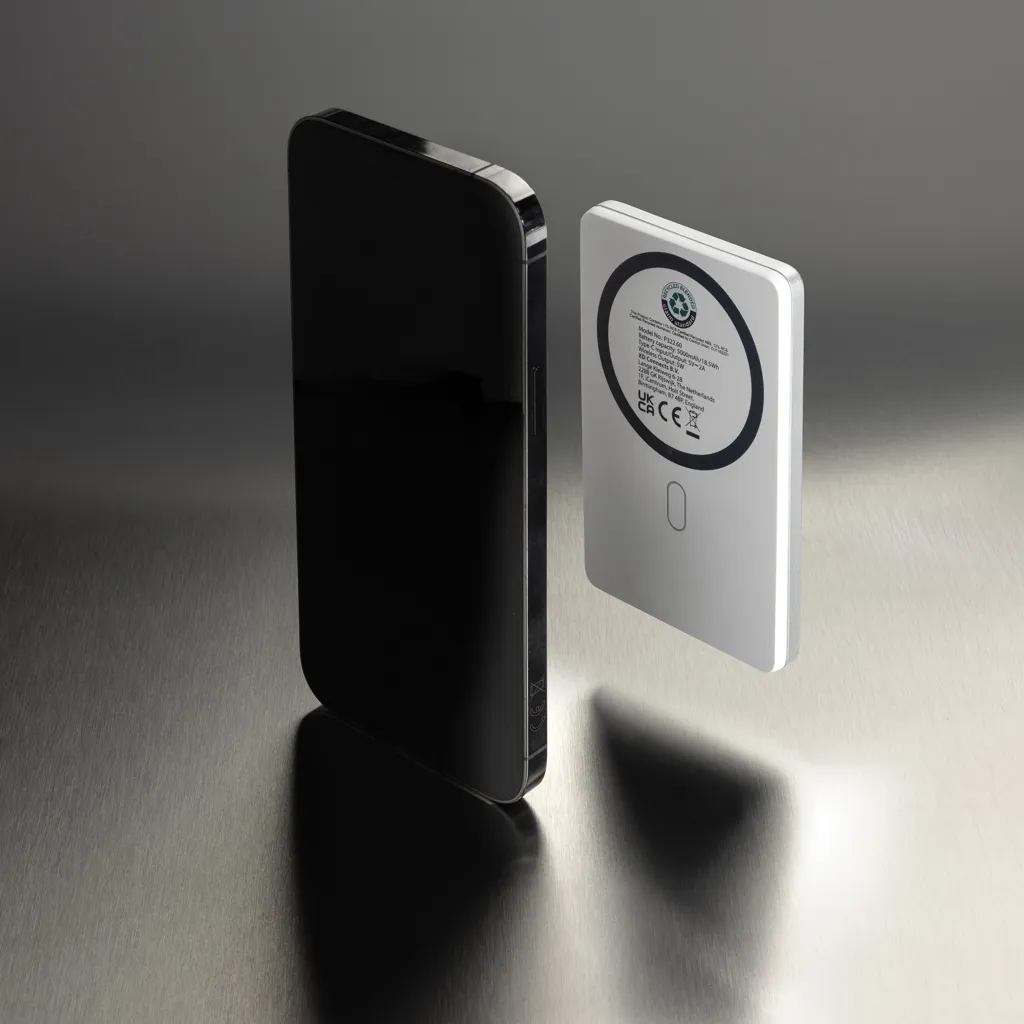 Orion 5.000mAh 5W magnetische Powerbank aus RCS rec. Alu, silber – Bild 9