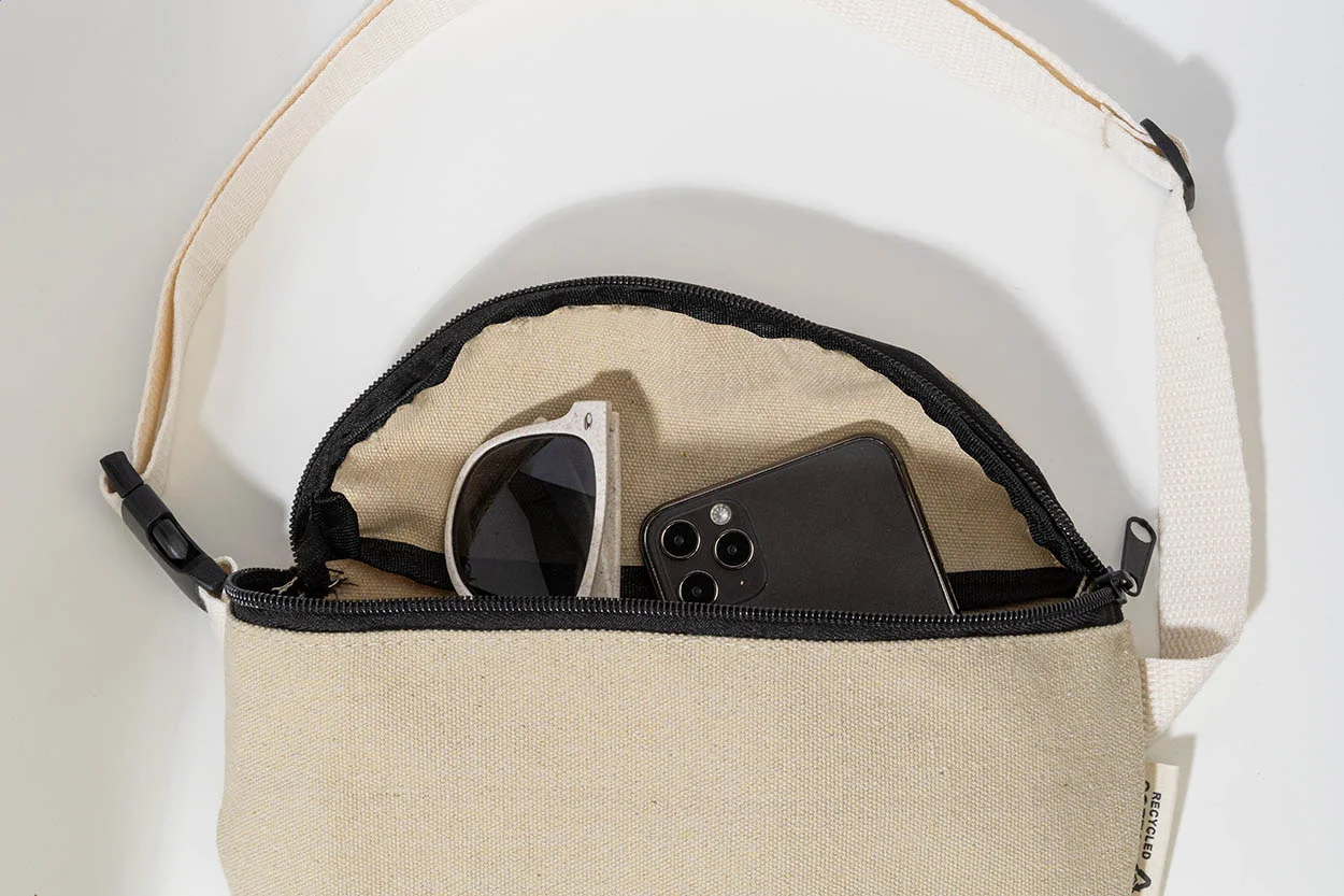 Gürteltasche Rekan Hip aus recyceltem Canvas, natur – Bild 6