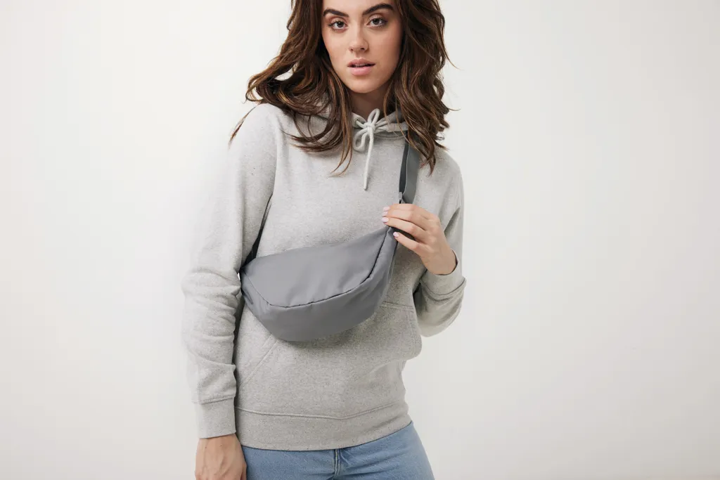 Crescent AWARE™ RPET Half-Moon Sling Tasche, Silbergrau – Bild 7