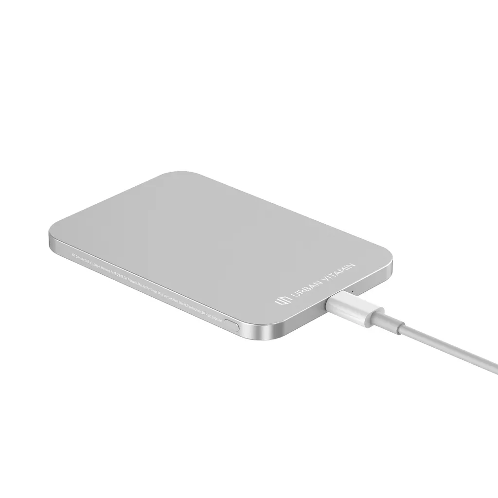 Urban Vitamin Burbank 3000mAh Powerbank aus RCS Plastik/Alu, silber – Bild 9
