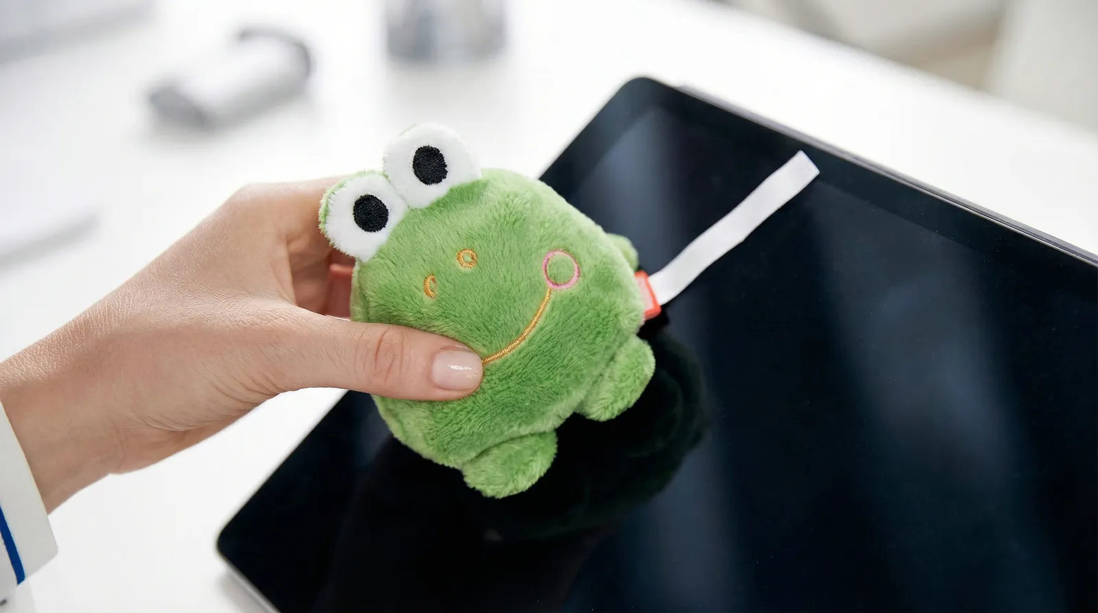 Schmoozies® Frosch, grün – Bild 6