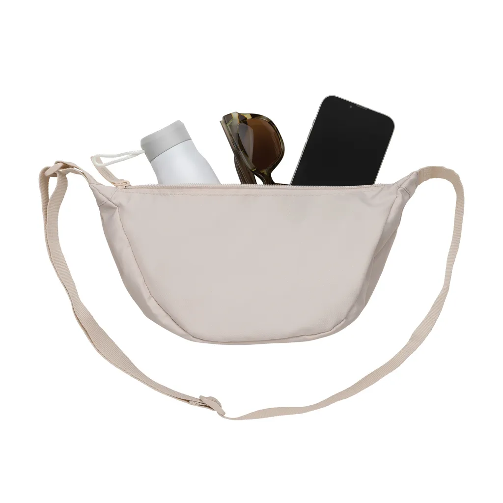 Crescent AWARE™ RPET Half-Moon Sling Tasche, beige – Bild 3